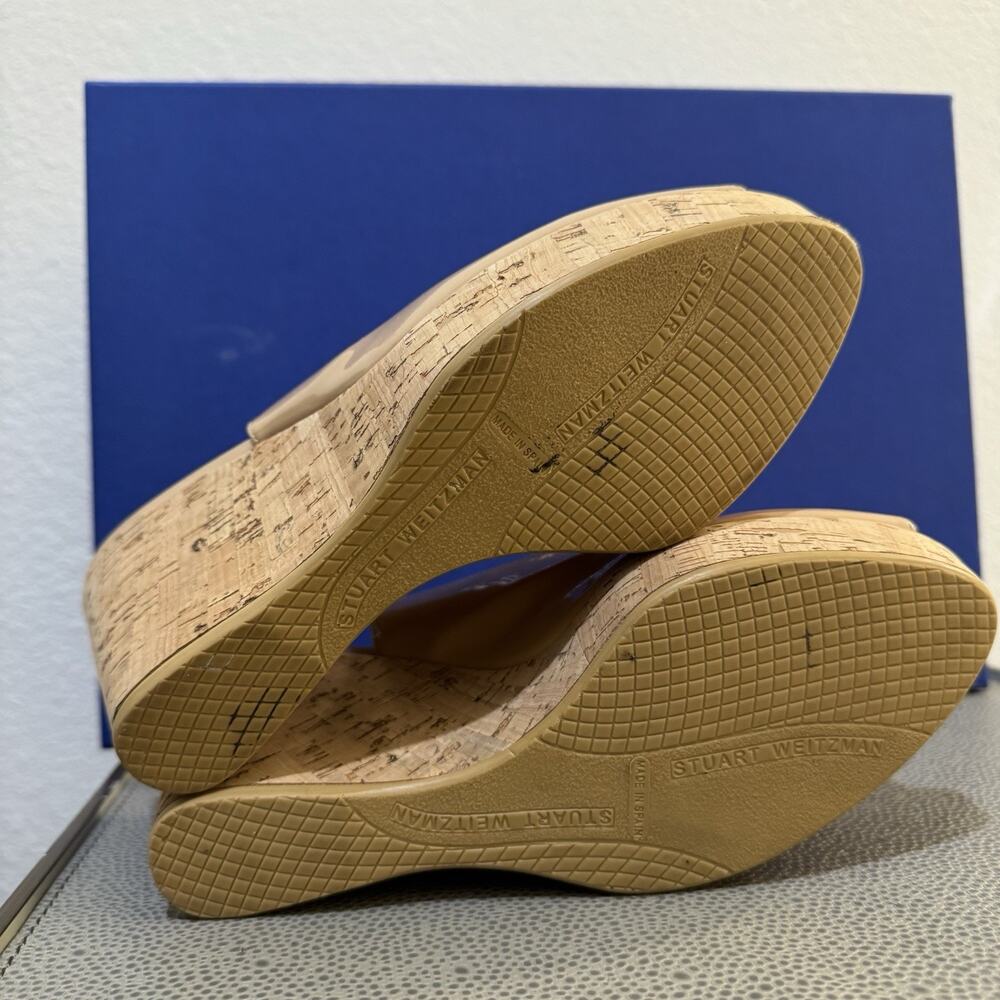 STUART WEITZMAN AUTH $399 Women Beige Patent Leather Jean Wedge Sandals Size 9 M - Picture 15 of 16